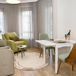 Stylish 1br Steps From Sea Garden I By Flat Mаnager Appartement Varna