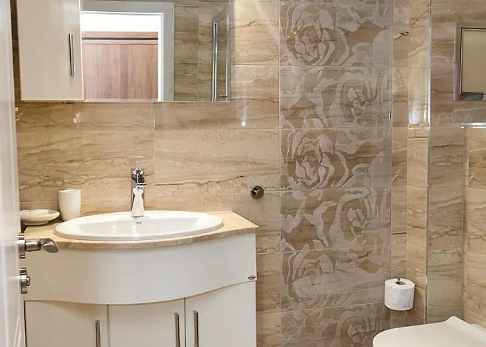 Апартаменты Stylish 1br Steps From Sea Garden I By Flat Mаnager *