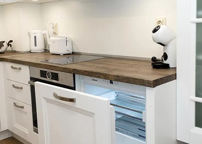 Stylish 1br Steps From Sea Garden I By Flat Mаnager Апартаменты *