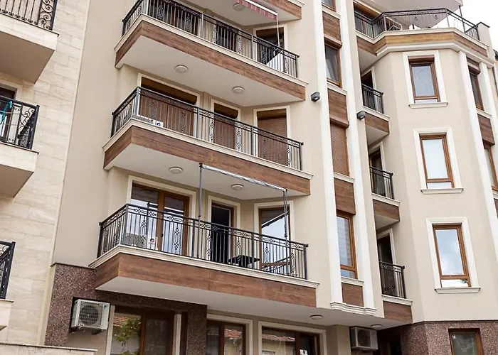 Stylish 1br Steps From Sea Garden I By Flat Mаnager Апартаменты