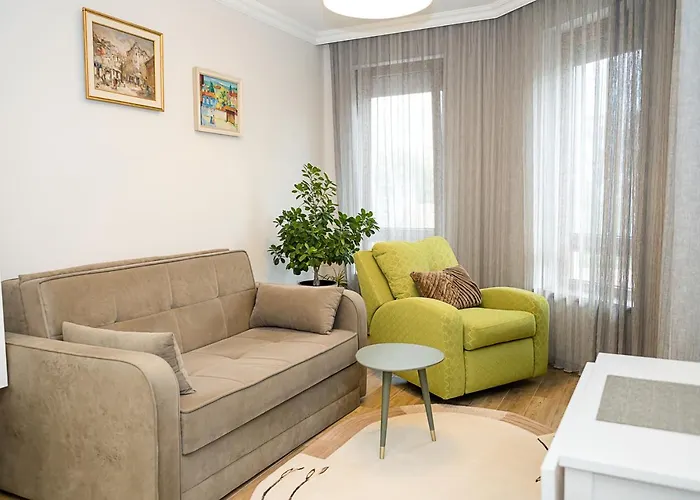 Stylish 1br Steps From Sea Garden I By Flat Mаnager